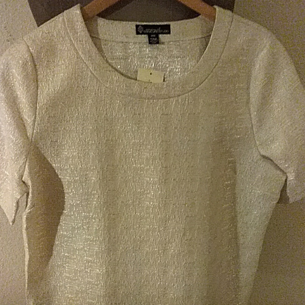 Signature Studio Top